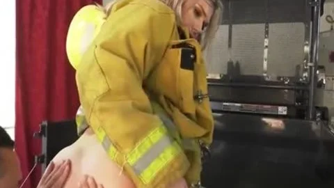 ASPEN BROOKS shemale