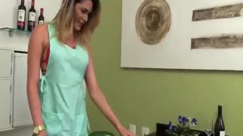 ladyman Bella Atrix Stuffs Vegetables Up Her ass