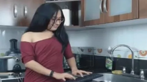 Trans Flashing large subrigid penis wazoo