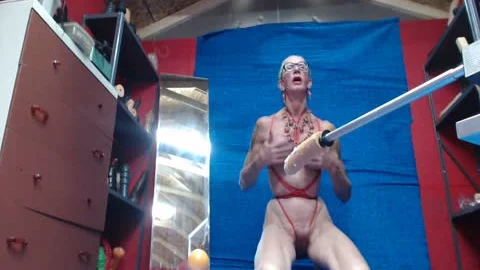 Bobbie Machine nailing 1.mp4