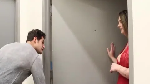 TV Delivery boy gets A wonderful Tip