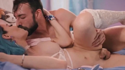 Transsensual.com - American Korra Del Rio takes big dildo