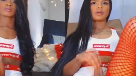 Twin lady-man Giving Each Other A gorgeous cook jerking