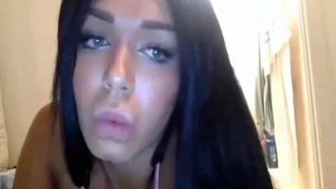 busty Californian Barbie Jacks Off And Cums