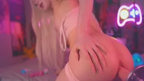 Blondelashes19 10OCT20 vibrator Machine