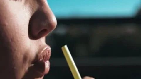 lewd Stepdad Let Her Stpedaughter TBabe Daisy Taylor Sucks His jock