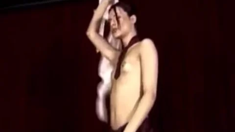 Alexia Nogueira Mutual hammer