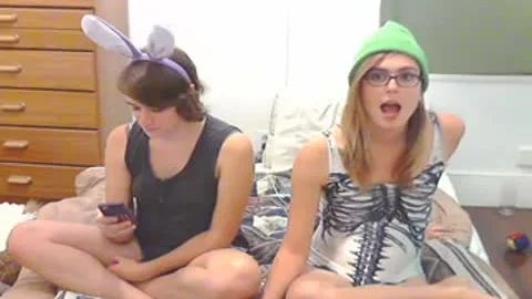 2CuteTrapsTogether